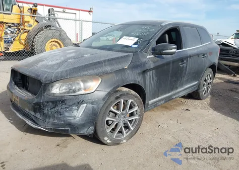 2016 Volvo Xc60 T6 Drive-E z USA, uszkodzony, nr VIN YV449MRK3G2880903